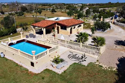 Image de Santa Maria di Leuca salento la villa d'Aida parking privé