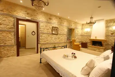 Image de Villa traditionnelle Vanilia au bord de la mer!