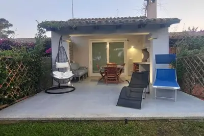 Image de Maison mitoyenne avec dehors plage adjacente dans résidence