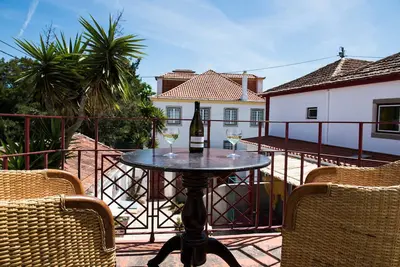 Image de Chafariz T2. Sintra. Golf & Beach