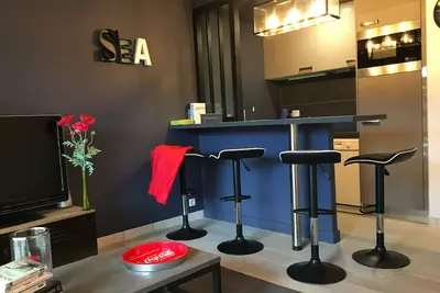 Image de T2 Plein De Charme Proche Plage Et CHÂTEAU Des Tourelles