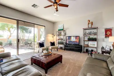 Image de Belle! Rénové! Merveilleux pour les couples en vacances!