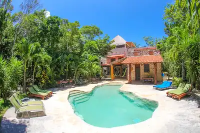 Image de Akumal Jungle Villa 4 br, Cenote privé et piscine