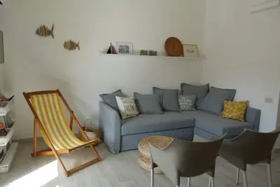 Image de Giorgione House. Appartement neuf de trois pièces avec terrasse près de la mer