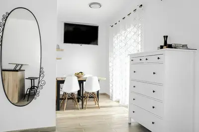 Image de Appartement avec terrasse et parking gratuit - Plage à proximité