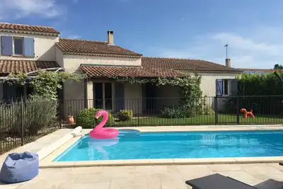 Image de Très Jolie Maison 150 m² 6 couchages piscine proximité de Saint Rémy de Provence