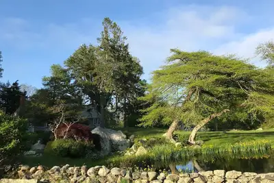 Image de Retraite isolée dans la ferme Seven Gates sur 7 acres, plage privée, tennis, étang