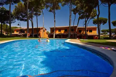 Image de Maison avec jardin, piscine, jacuzzi - 600m Plage de Pals (Gr 3h 100)