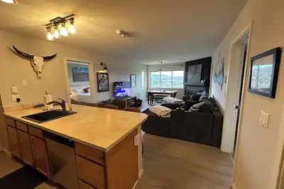 Image de Ski In Ski Out Newley Mis à jour 2 Bed 2 Bath & Pull Out! Marchez pour soulever! 5 * critiques!