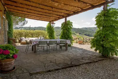 Image de villa de luxe avec des vues fantastiques, piscine, 4 chambres, 2 salles de bains