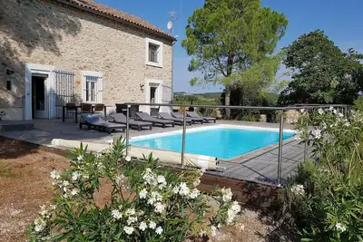 Image de Mas avec piscine dans les vignes bio, 6 pers - 3 chambres - 2 salles de Bain