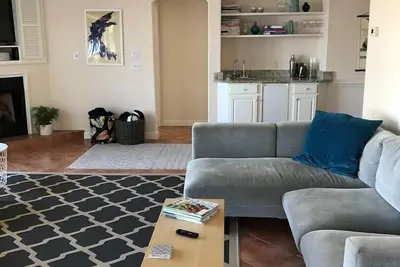 Image de Soundfront Home avec un quai privé!