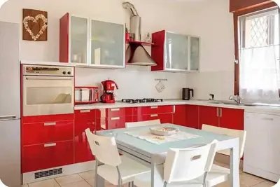 Image de Trois chambres confortables chambres véranda Parcking- Wi Fi min à pied de la mer