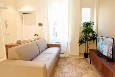 Image de Altido Blooming House: Elegant Design and View to a Courtyard