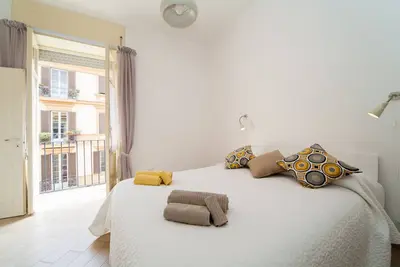 Image de NapoliCentro Suite! Fabuleux appartement dans le centre de Naples | cathédrale