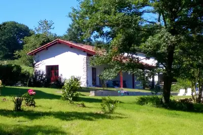 Image de Location maison de vacances 4* dans le Pays basque, piscine avec vue, hammam