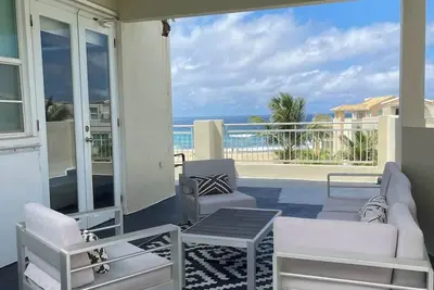 Image de # 9 Beachfront 4Br / 3Ba Penthouse - Jobos, Montones, Shacks, Crash Boat, Royal Isa