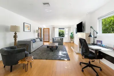 Image de Maison entière Meilleur emplacement à Brentwood près de Ucla & Westwood