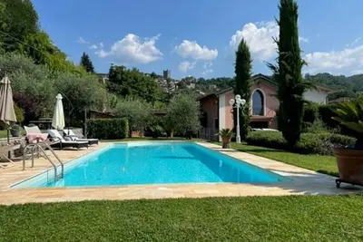 Image de Maison de vacances - Villa avec jardin et piscine privée