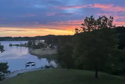 Image de Présenté sur Hgtv! ! Magnifique Maison Au Lac Sur Le Lac Douglas Sevierville Tn.
