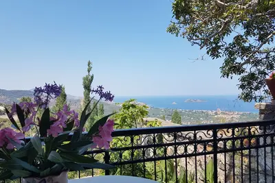 Image de Villa Petri - Une belle maison traditionnelle avec une vue à couper le souffle!