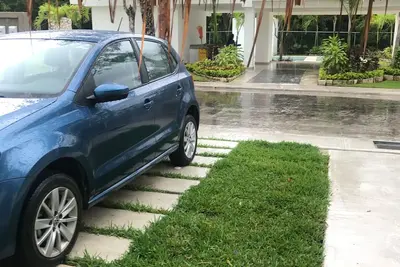 Image de * Accès direct à la piscine *. Dans la communauté de la jungle à seulement 7 minutes de route de la plage!