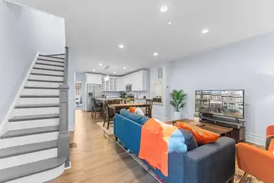 Image de Belle Dc RowHouse dans un quartier calme et sûr