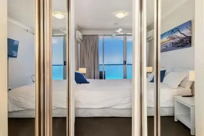 Vues panoramiques sur la mer et la plage. Wifi gratis et rapide