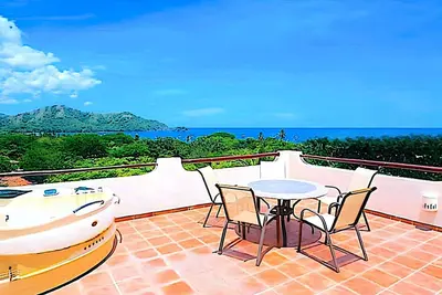 Image de Top Sur Le Condo Ocean View Hill! Personnellement PROPRIÉTÉ!