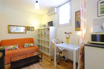 Image de Confortable Budget Appartement Chamberi District Perfect Location Metro Bilbao