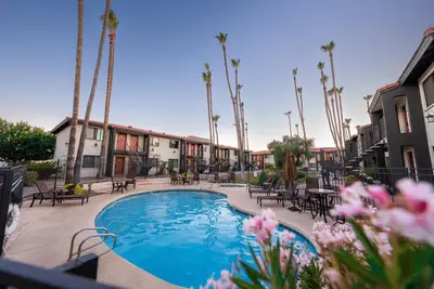 Image de Suite 128 - Récemment rénové avec vue sur le parc! Golf gratuit et WiFi! !