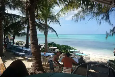 Image de * Vue Sur L'OCÉAN * * Cuisine COMPLÈTE * Suite 1 chambre