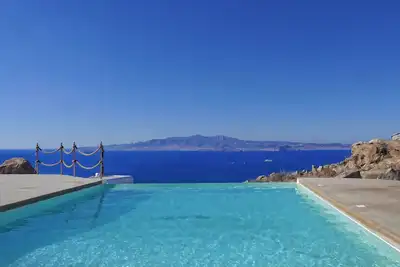 Image de Vue imprenable sur la mer Egée avec une piscine privée