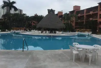 Condo récemment rénové dans la marina