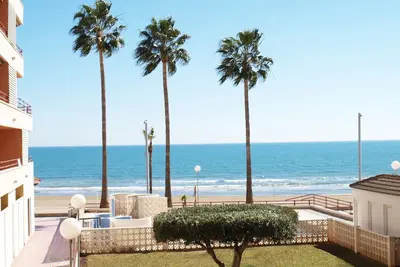 ApartUP La Concha Beachfront I