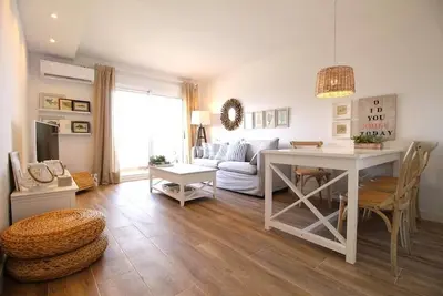 Image de Appartement De Plage De PREMIÈRE Ligne Avec Vue Sur La Mer. Wifi
