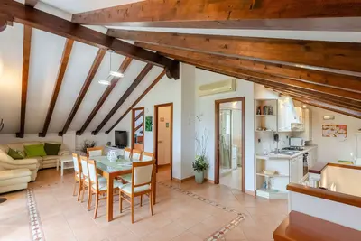 Image de \"Ca di Pescou\", appartement au deuxième étage avec parking