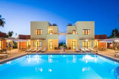 Image de 2 Villas, 200m de la plage, pour 12 personnes, Piscine, Vue, Daphnis Villas