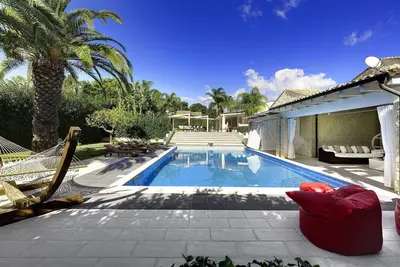 Image de La Villa Pietrabianca est la solution idéale pour quiconque souhaite passer des vacances à la mer