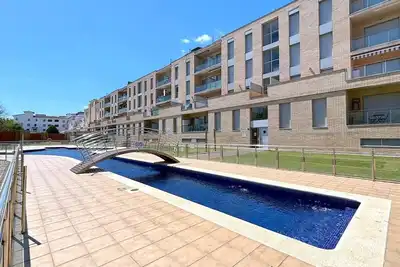 Image de Pui-Apartment 2bd, com pool and private parking