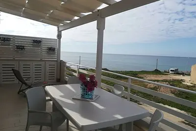 Image de Holiday Apartment Vista Mare between the places of \"Montalbano\"