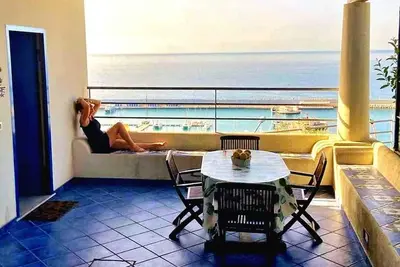 Appartement T3 vue mer - 3 min. en voiture de la plage