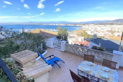 AN3Nice appartment with sea view and coml parking