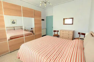 Image de Appartement lumineux en bord de mer (code citra 011017-Lt-0201)