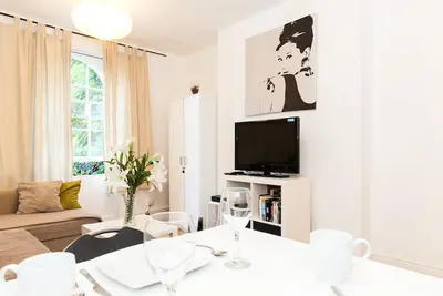 Image de Spacieux 1 lit Apt. à Camden Town: Wifi central, propre et gratuit (4-5 personnes)