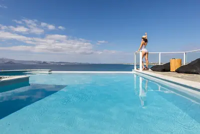 Image de Villa Azure à Villa Paradise Boutique Villas Hôtel - Plage de Plaka