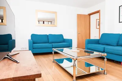 Spectacular 4 Bed Flat Close to London Eye