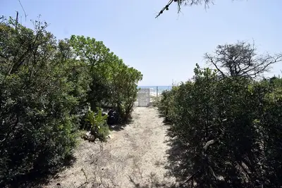 Image de Villa de la mer avec un accès direct à la plage