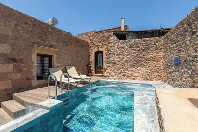 Image de Piscine partagée ★ Stone Villa ★ Bbq et Wifi ★ Jacuzzi