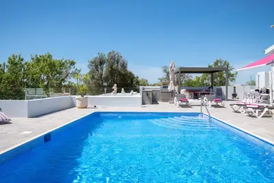 Image de 5 min en voiture de Carvoeiro, piscine privée, aire de jeux pour enfants